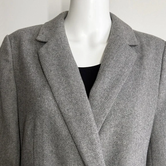 GAP Gray Blazer - Picture 4 of 9